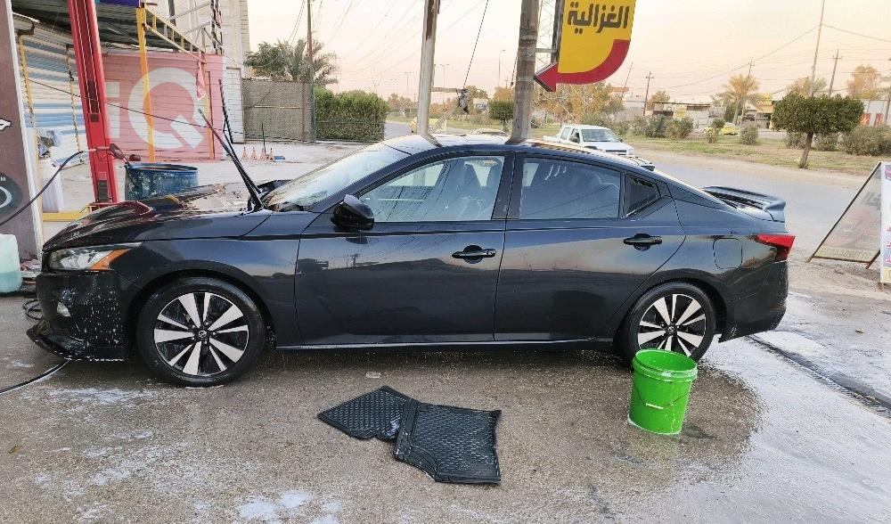 نيسان ألتيما